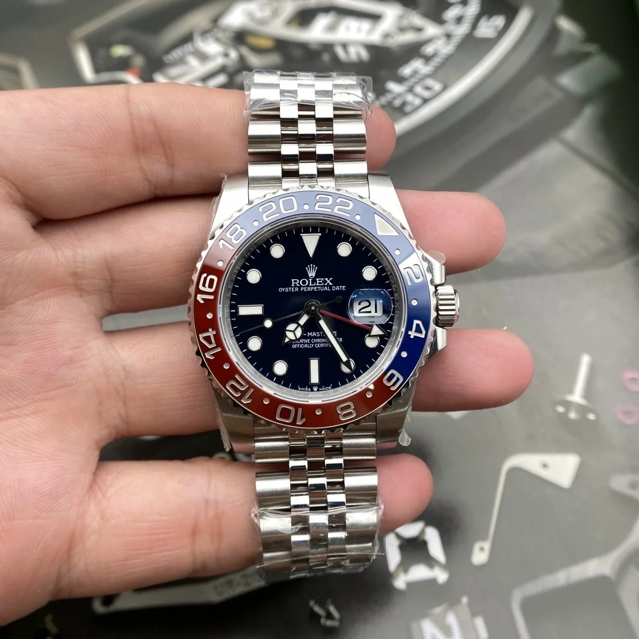 Superclone Rolex GMT-Master II 40mm 126710BLRO  Pepsi  Jubilee
