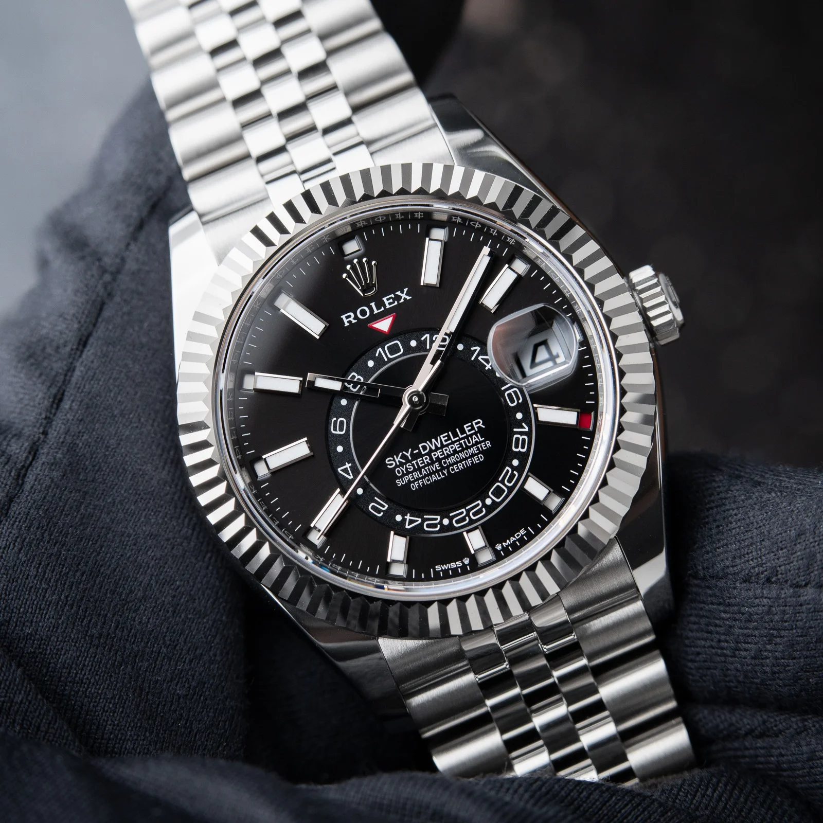 Superclone Rolex Sky-Dweller 42 mm Bright black Dial 336934 Jubilee